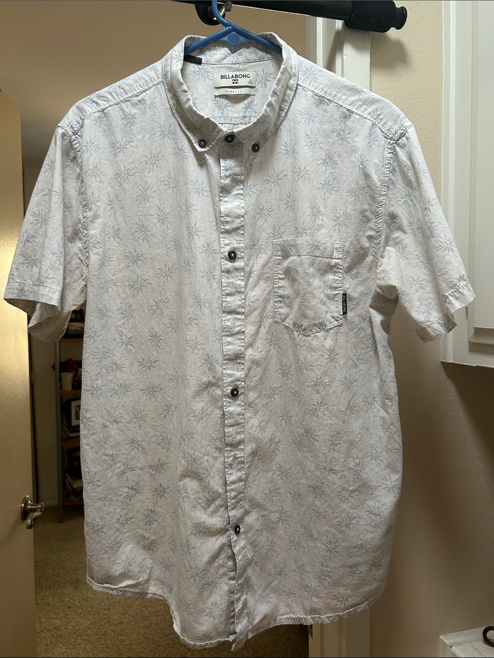 Billabong Men's Reverse Palm Print Short Sleeve shirt